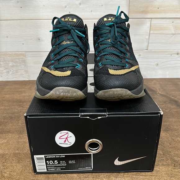 Lebron 13 Low Black Metallic Gold Anthracite - Picture 3 of 6